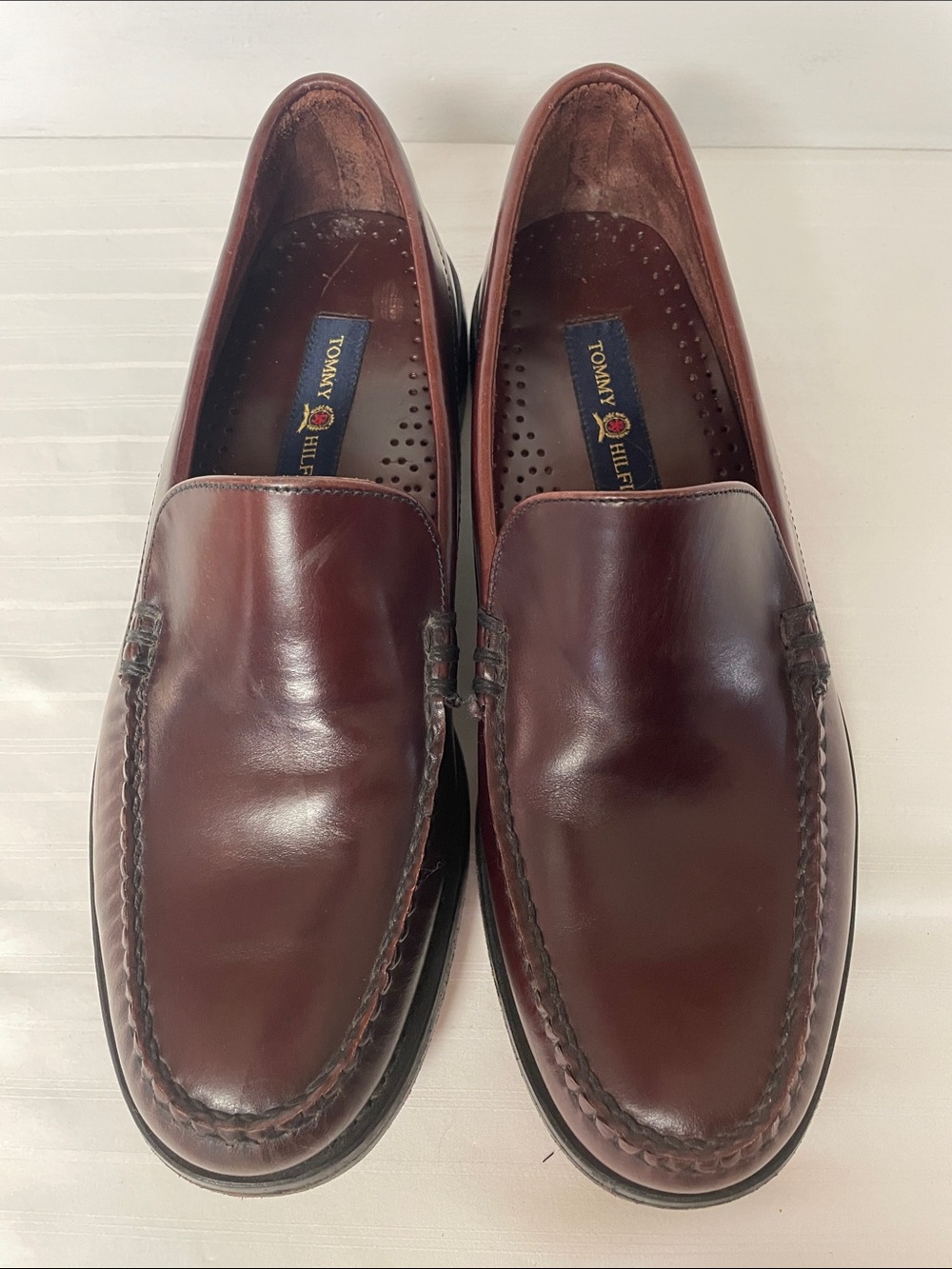 Tommy Hilfiger classic leather loafers slip on dress shoes men’s size 10